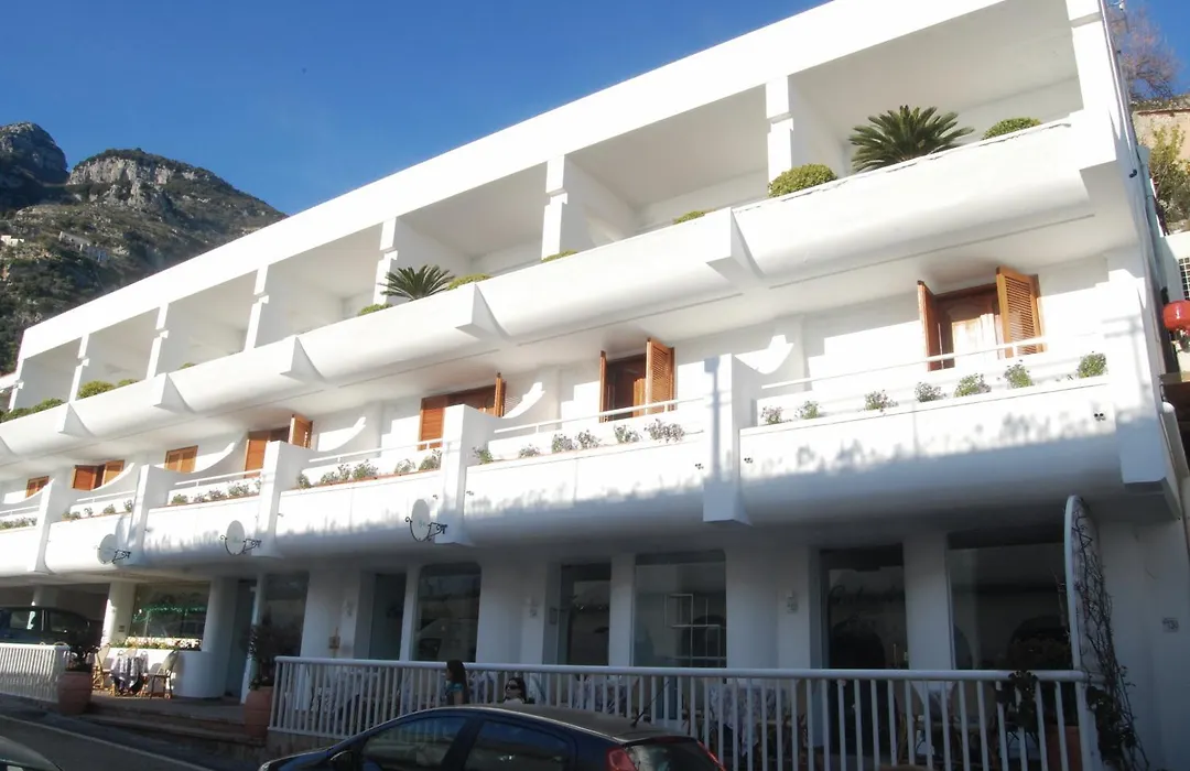 Hotel Le Fioriere-1